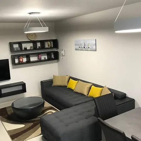 Apartment Cozy With View *
